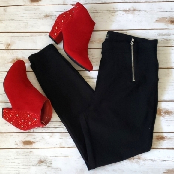 Forever 21 Pants - Forever 21+ black double zip front pants